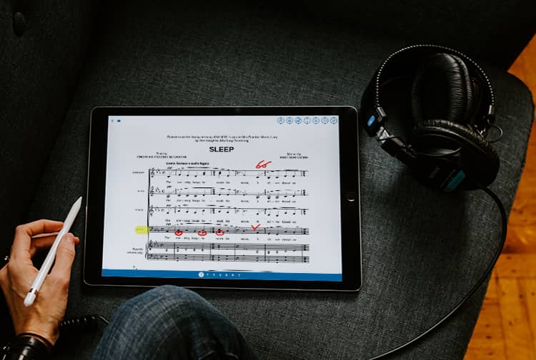 Musicnotes app on iPad Pro with annotation