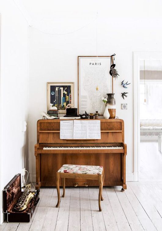 small vintage piano with vintage decor on #top / sfgirlbybay