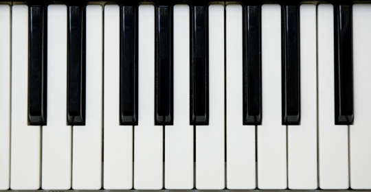 piano-keyboard