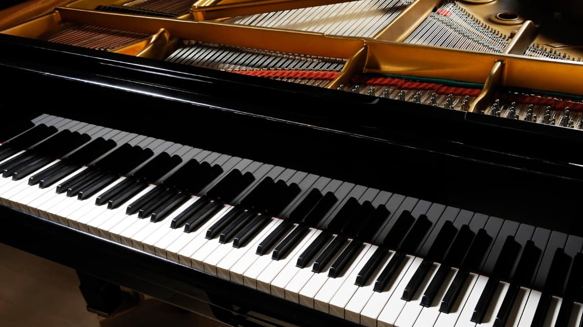 TOP 13 Melhores Cursos de Piano Online de 2023