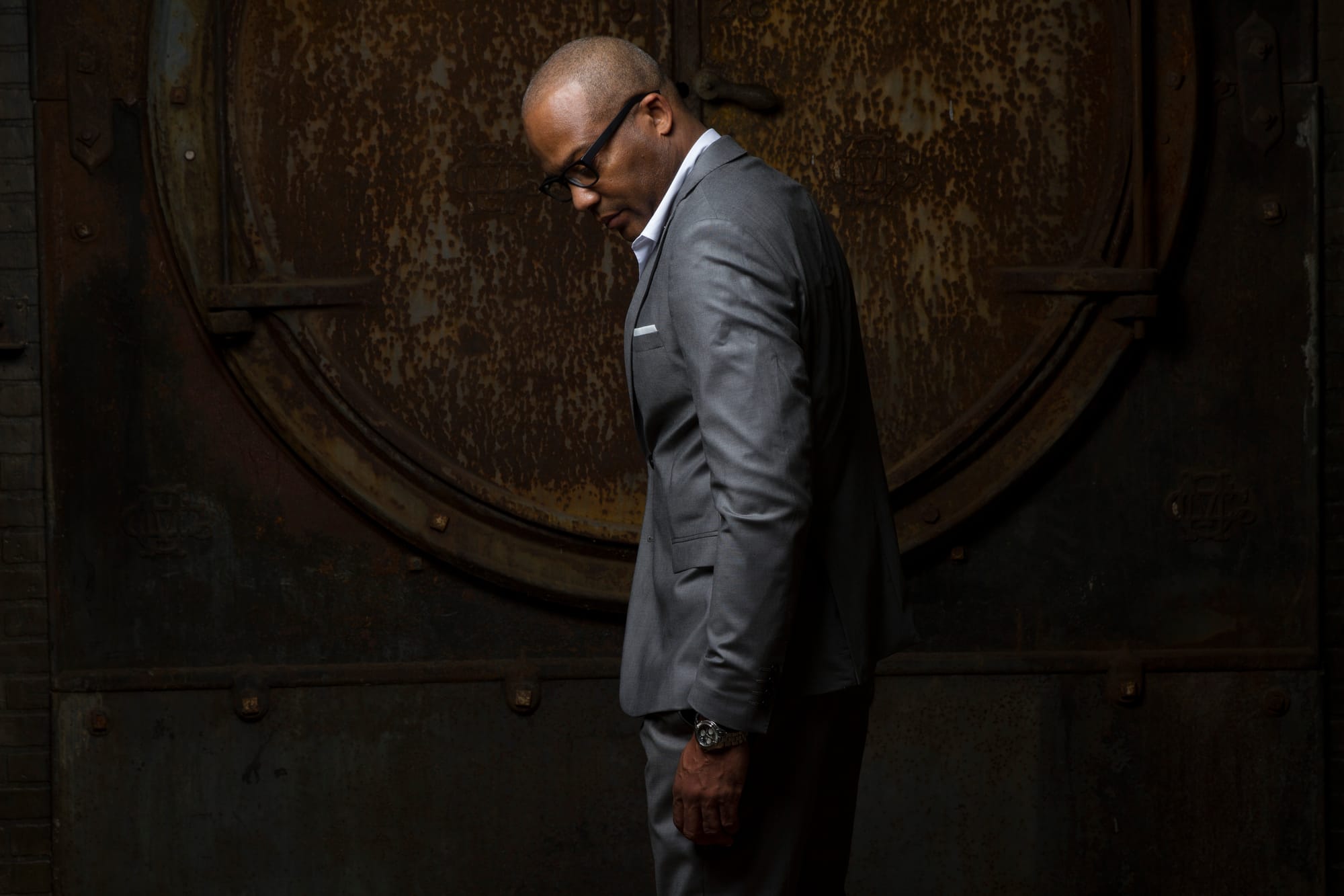Behind the Notes Episode 10: Darrell Smith - Pianist for the Stars