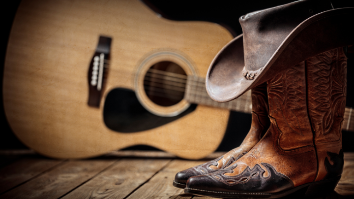 Show Your Colors: 6 Patriotic Country Songs to Learn on Guitar